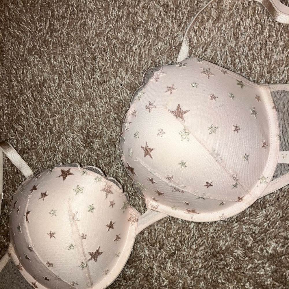 Victora’s secret bra